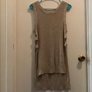 Inside out Knit sleeveless sweater with side cut